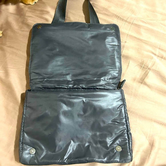 Caraa Crossbody bag - Picture 3 of 3